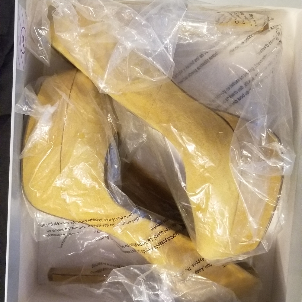 Jessica Simpson Waleo Mustard
